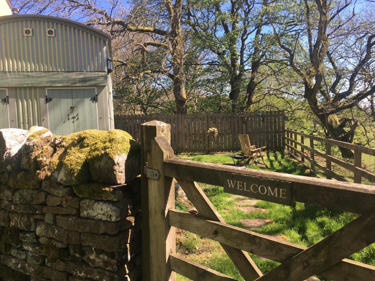 Posh Huts Farmstay Falstone Exterior photo