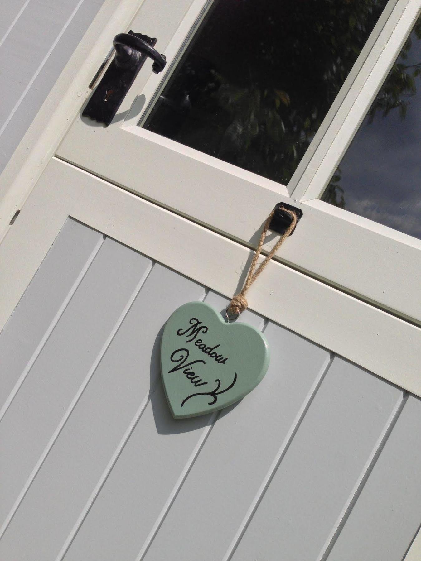 Posh Huts Farmstay Falstone Exterior photo