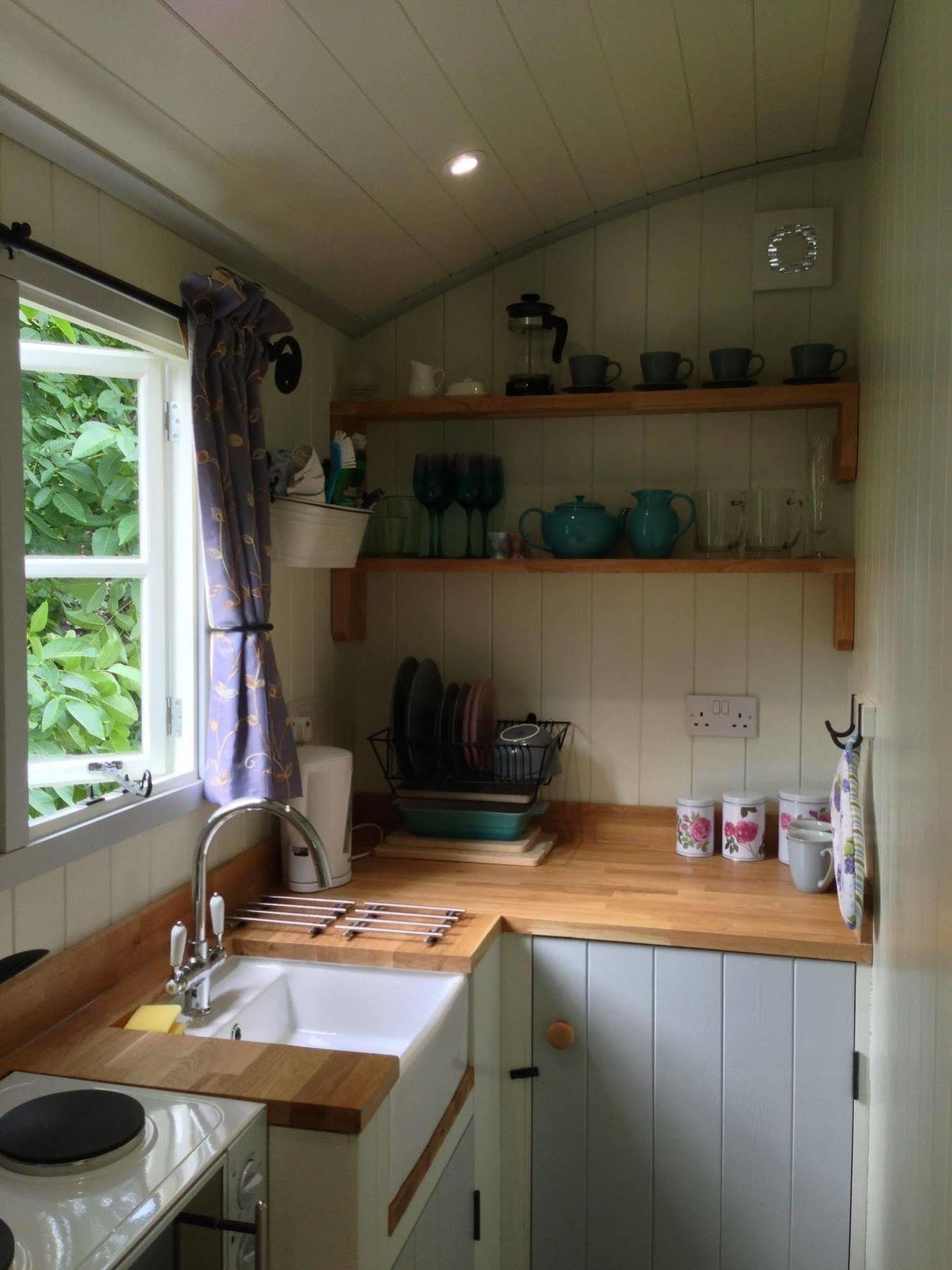 Posh Huts Farmstay Falstone Exterior photo